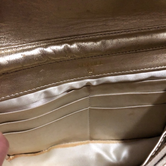 TODAY ONLY:AUTHENTIC CHANEL WOC GOLD FABRIC - Tear bottom inside - Picture 9 of 16